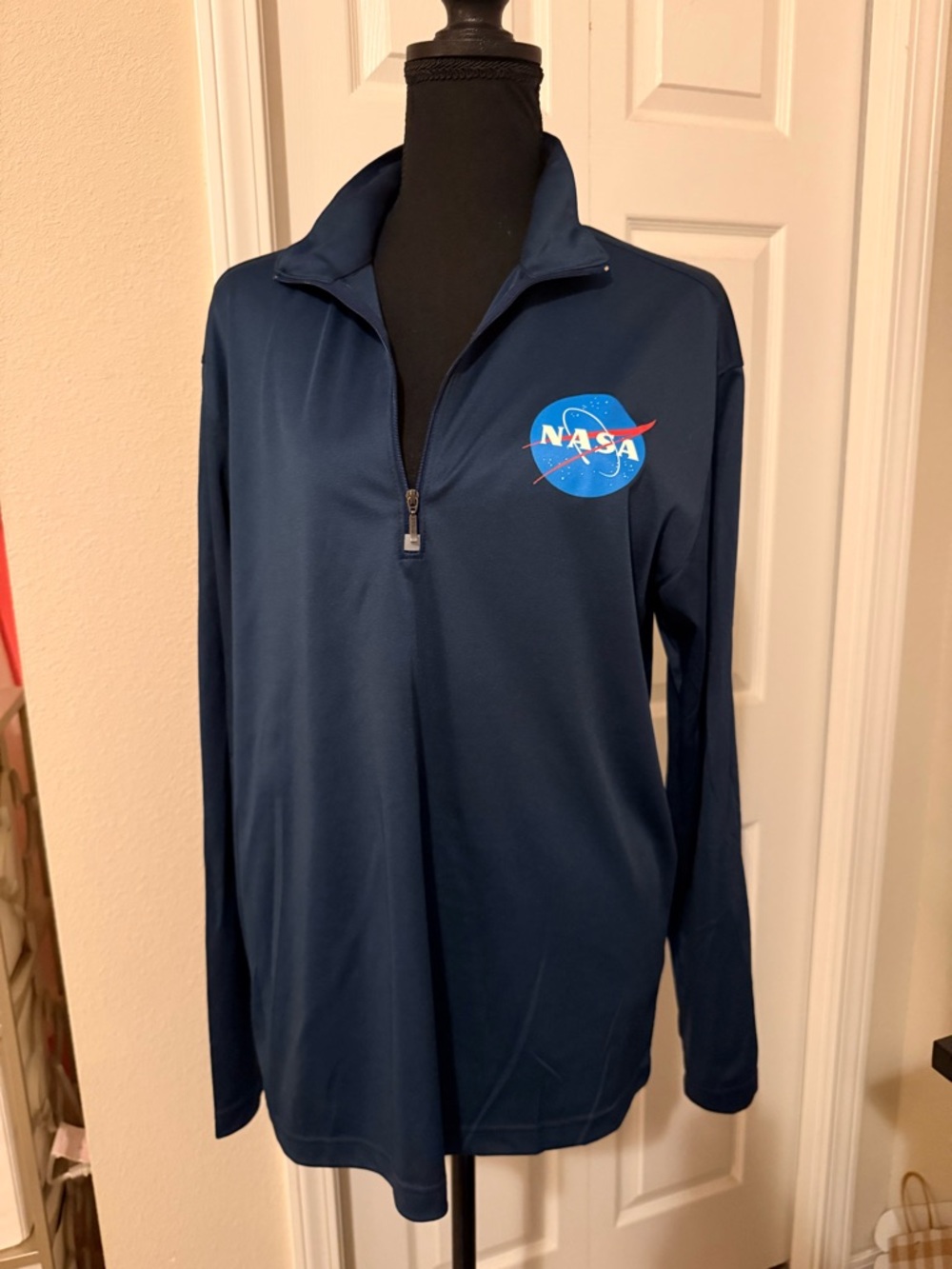 NWOT NASA Navy Quarter-Zip Pullover lightweight unisex Medium